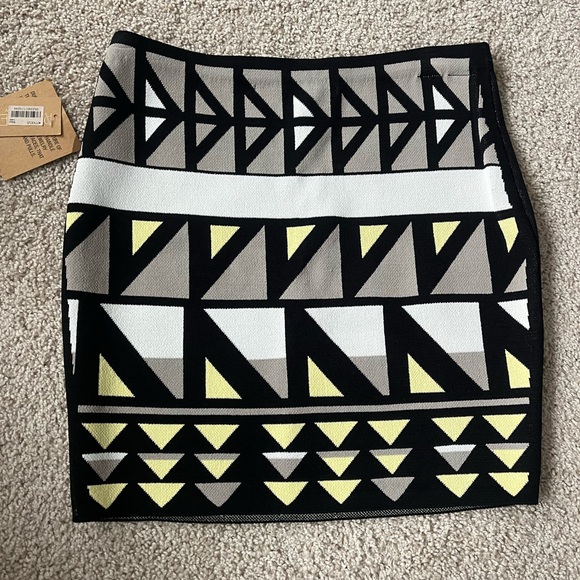 Rachel Roy Women’s Knit Mini Skirt Size M – Geometric Print Black Gray Yellow - Picture 6 of 6